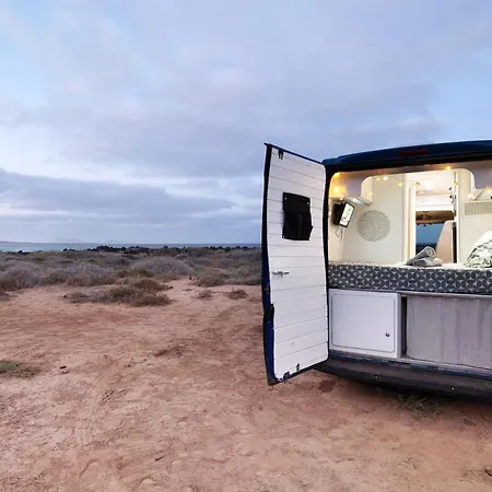 Adventure Campingvan Campingplads Famara