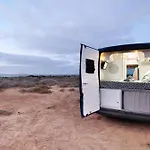 Adventure Campingvan キャンプ場 カレタ・デ・ファマラ