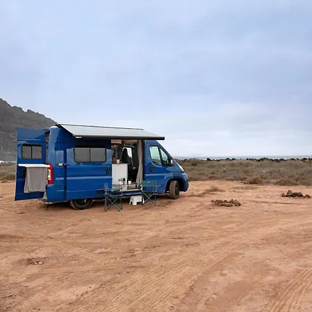 Adventure Campingvan * カレタ・デ・ファマラ