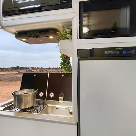 キャンプ場 Adventure Campingvan