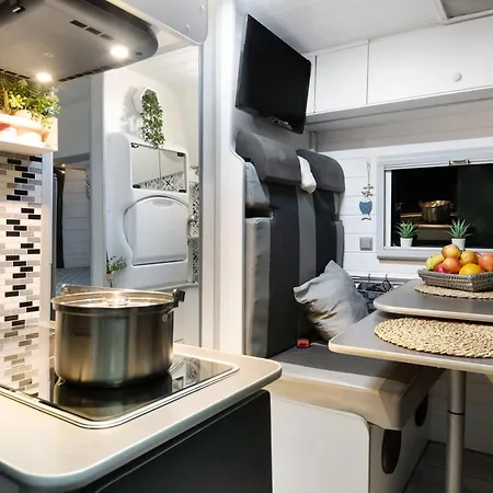 Kamp alanı Adventure Campingvan *