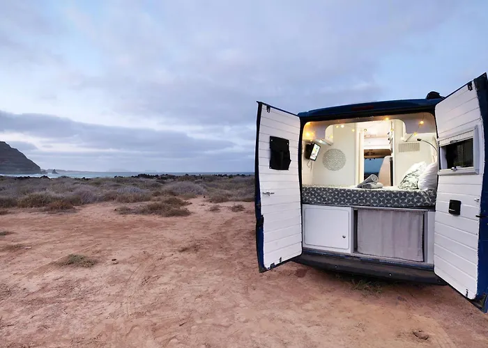 Adventure Campingvan Campingplatz Famara
